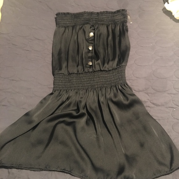 Tops - Black satin strapless tunic